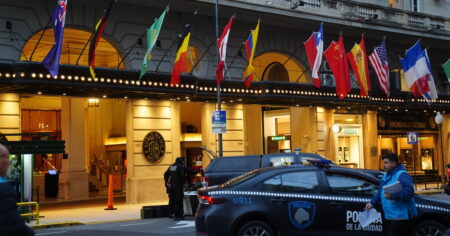 Quién es el detenido en Recoleta por la amenaza de bomba en el Hotel Alvear imagen-16