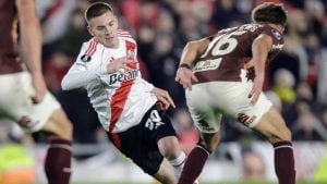 River empató con Universitario y quedará más atrás entre los primeros de grupo de la Copa Libertadores imagen-7