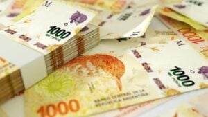 Los salarios aumentaron 3% en marzo por primera vez en un año y se ubicaron por debajo de la inflación imagen-7