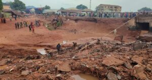 Más de 100 muertos por devastadoras inundaciones en Nigeria imagen-3
