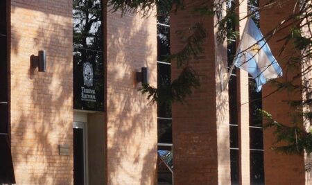 El Partido Libertario acusa a los candidatos de la renovación de Iguazú imagen-7