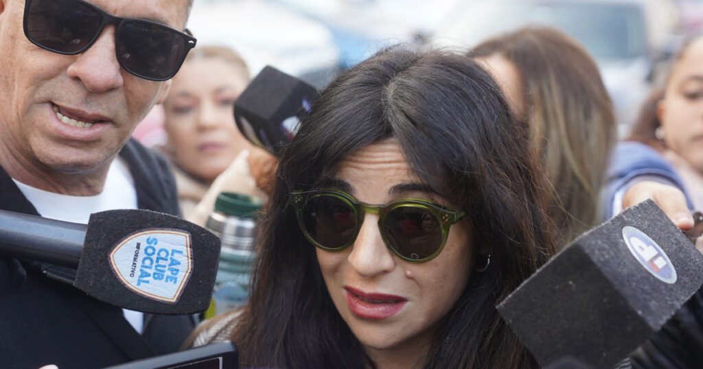 El duro relato de Gianinna en el juicio por la muerte de Diego: "Estaba perdido en tiempo y espacio" imagen-38