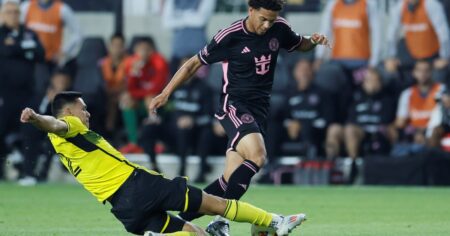 El equipo de la MLS que analiza ejecutar la opción de compra de un jugador de River imagen-15