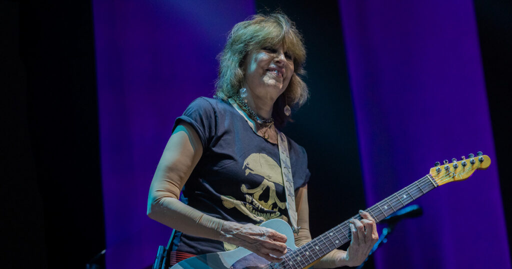 Chrissie Hynde, la rockera más varonera e integradora, se lució con su banda Pretenders y mostró un look Keith Richards imagen-4