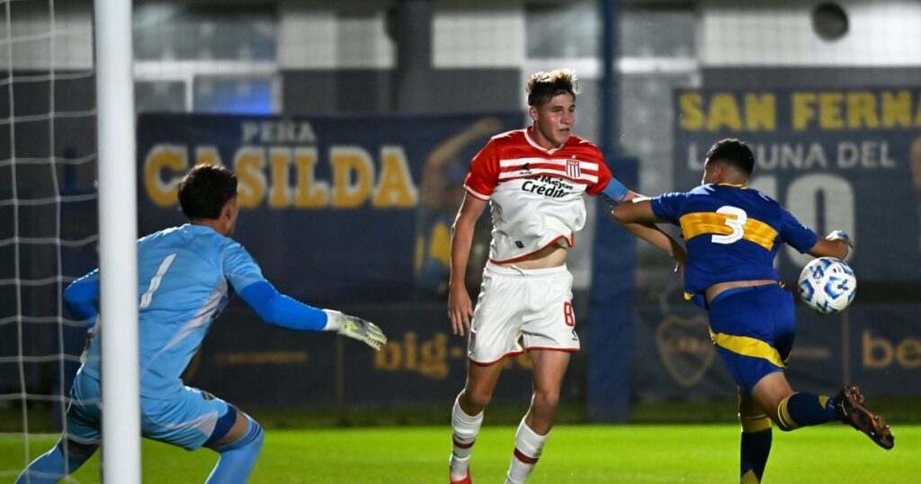 Sobre la hora, Boca salvó su invicto en Reserva y llega puntero al superclásico imagen-37