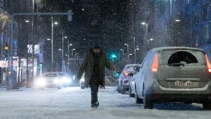 Se estrenó hace 5 meses en cines y ahora está arrasando en Netflix: una hora y media de puro suspense con uno de los genios del cine español imagen-2