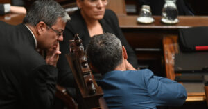 Los diputados K aceptan cederle la conducción de la comisión LIBRA a Martín Menem y la investigación quedaría frenada imagen-1