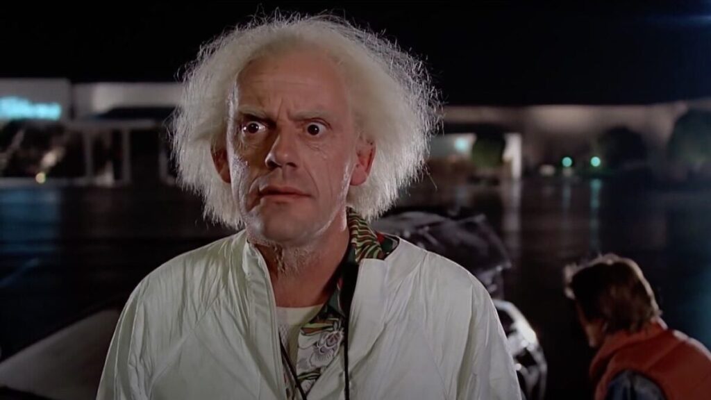Parecía un anciano loco, pero Chrystopher Lloyd solo tenía 46 años cuando rodó 'Regreso al futuro' imagen-5