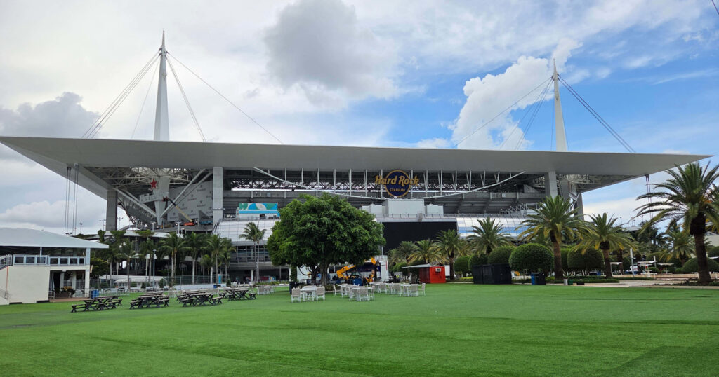 Olé en el estadio que jugará Boca en Miami: sin césped tras un show de Shakira y mucha obra sobre la hora imagen-39