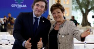 Dólares escasos: rascando el fondo de la olla en medio del "perdón" del FMI imagen-2
