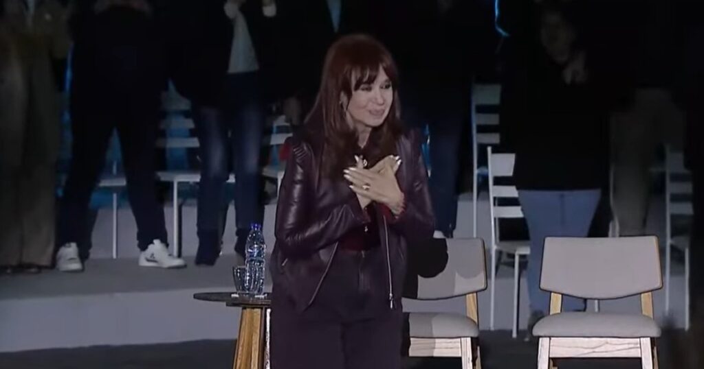 La frialdad de Cristina y la rabia de Máximo ante lo inevitable imagen-91