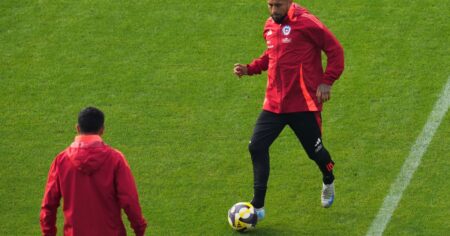 El ex DT de la selección chilena que liquidó a Arturo Vidal antes del partido con Argentina: "No tiene ritmo" imagen-5
