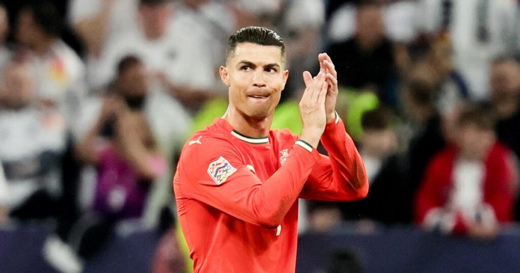 Cristiano Ronaldo reconoció que un club argentino lo llamó para el Mundial de Clubes y le dedicó unas palabras a Lionel Messi imagen-38