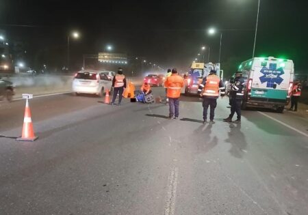 Córdoba: una mujer viajaba en moto, despistó, cayó al asfalto y murió en el acto imagen-7