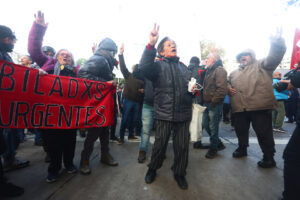 Las protestas que crecen por abajo se unificarán frente al Congreso imagen-4