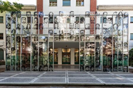 Otro golpe a la memoria: Despiden a la directora del museo de la ESMA imagen-6