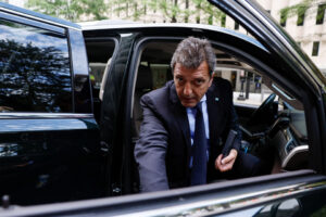 Massa se mueve en silencio y refuerza su cercanía con Cristina Kirchner imagen-4