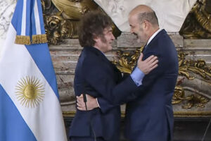 De regreso al país, Milei prepara nuevos decretos para desguazar el Estado imagen-4