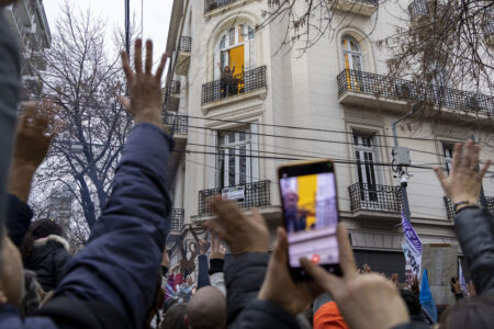 "¿Puedo salir o no al balcón de mi casa?" imagen-7