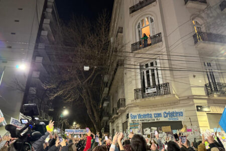 Cristina Kirchner criticó a Patricia Bullrich por el megaoperativo de seguridad frente a su departamento imagen-6