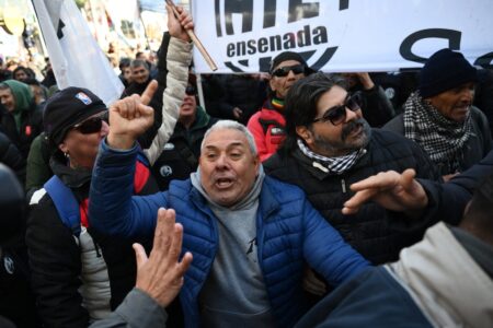 Jubilados en lucha: una nueva marcha al Congreso imagen-5