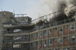 Video: así fue el bombardeo de Irán contra el hospital de Israel imagen-2