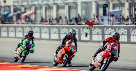 Cómo le fue a Valentín Perrone en la carrera del Moto3 en Aragón imagen-19