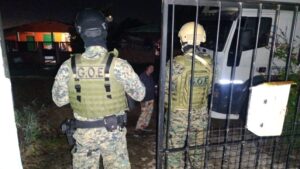 Allanan base logística de banda criminal vinculada al “Negrito Muñoz” en Garupá imagen-2