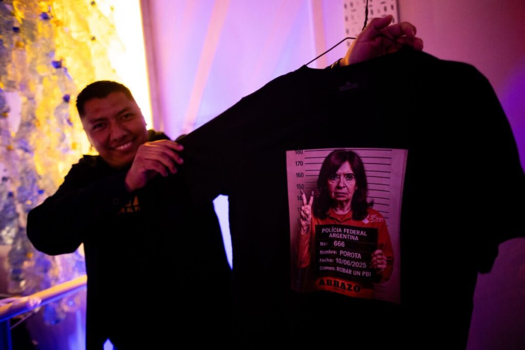 La fiesta libertaria en la que se celebró por la condena a Cristina Kirchner imagen-96
