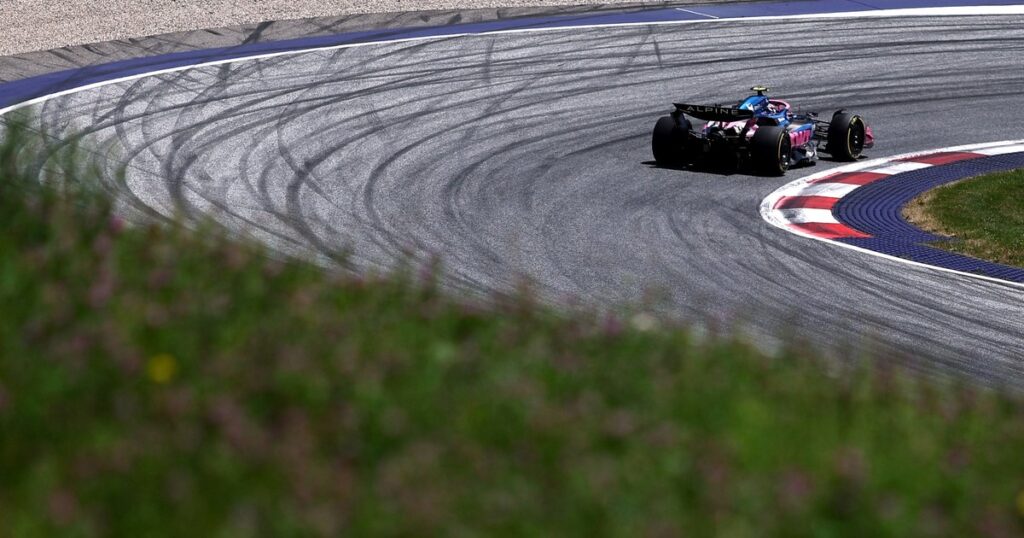 ¡Casi pierde todo! Franco Colapinto hizo un semi trompo en su intento rápido final imagen-41