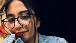 Parnia Abassi, la joven poeta iraní que murió con su familia en un bombardeo de Israel imagen-2