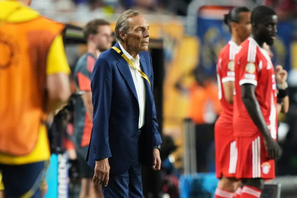 La bronca de Russo y el plantel de Boca por la derrota ante Bayern Múnich en el Mundial de Clubes: “No lo puedo creer” imagen-4