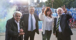 Lula contó que Cristina lloró cuando habló con ella después de la condena imagen-3