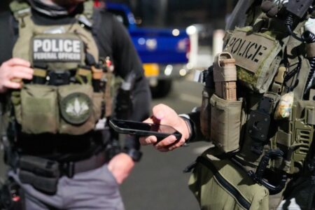 Cómo una app de Jeff Bezos se convirtió en una aliada contra las redadas de ICE en EE.UU. imagen-8