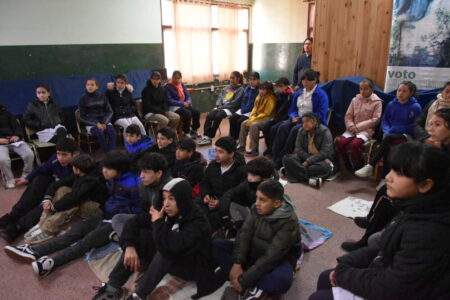 Con tecnología y conocimiento parlamentario la Cámara de Representantes recorre los establecimientos educativos imagen-6