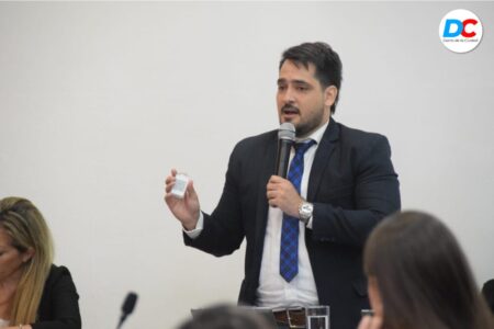 Camilo Mohr – “Compromiso con vos”: “Posadas necesita modernizar la forma de legislar, acorde a la realidad de la ciudad” imagen-6