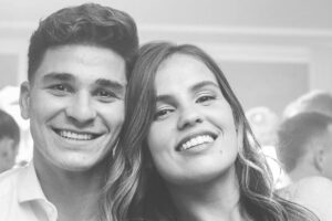 La historia de amor de Julián Álvarez y Emilia Ferrero: de novios en la adolescencia a esperar su primer hijo juntos imagen-2