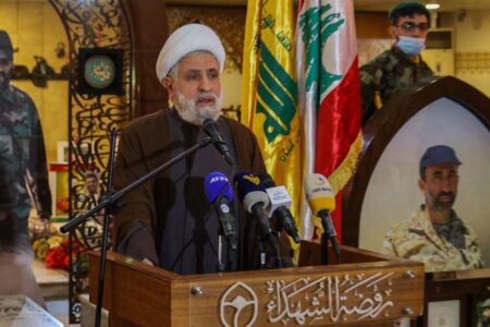 Qué hay detrás de la decisión de Hezbollah de mantenerse al margen de la guerra entre Irán e Israel imagen-8