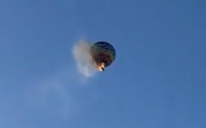 Brasil: se prendió fuego un globo aerostático con 21 personas a bordo imagen-3