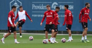 Los árbitros y el VAR para River-Urawa, de cuatro países distintos imagen-2