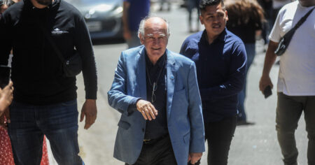 Parrilli dijo que Cristina Kirchner envió un mensaje a la interna, pero se enojó al aire cuando le preguntaron por la corrupción K imagen-21