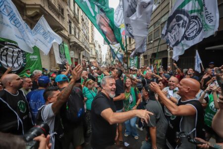 El Gobierno elimina el asueto por el Día del Empleado Público imagen-12