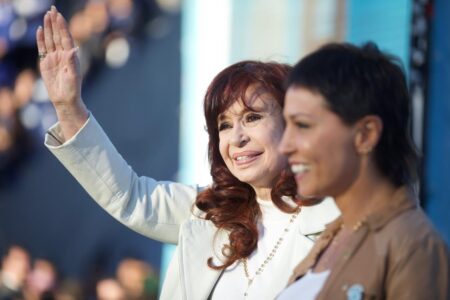 El nuevo tatuaje que se hizo Mayra Mendoza para respaldar a Cristina Kirchner imagen-7