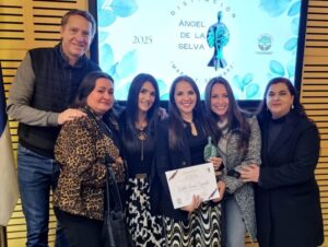 La Directora de Oncología del IPS, Farmacéutica Natalia Espindola, fue distinguida con el premio Ángel de la Selva imagen-3