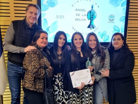 La Directora de Oncología del IPS, Farmacéutica Natalia Espindola, fue distinguida con el premio Ángel de la Selva imagen-10