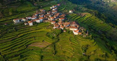 Cuál es el pueblo de Portugal conocido como el Tíbet del norte imagen-18