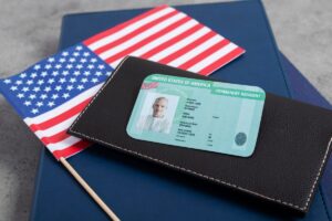 Así se puede tramitar la green card en línea o por correo: pasos simples imagen-3