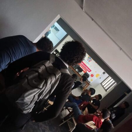 “El juego de apuestas no garantiza dinero, es solo entretenimiento”: profesionales de Juego Responsable recorren escuelas para concientizar sobre adicciones y falsas creencias imagen-22