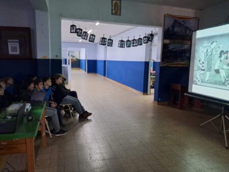 El Programa de Juego Responsable visitó dos escuelas de Leandro N. Alem para concientizar sobre adicciones sin sustancias y apuestas online imagen-8