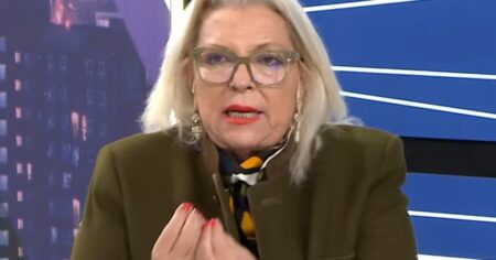 La picante crítica de Lilita Carrió por el armado en la Provincia: "Para tener de jefa a Karina Milei me suicido en Mar Chiquita" imagen-32